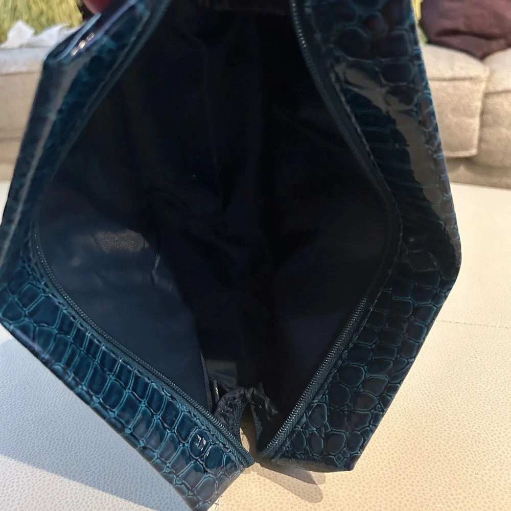 Estée Lauder Cosmetic Makeup Bag/Clutch Teal Faux Alligator Travel Everyday
